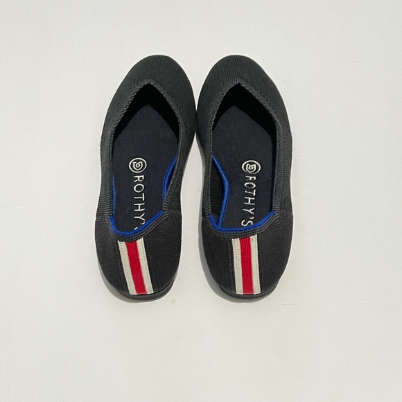 Rothys Rounded Toe Flat - Picture 2 of 4